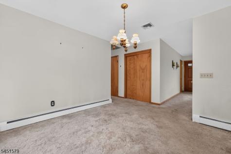 400 Bellis Road Holland NJ 08804