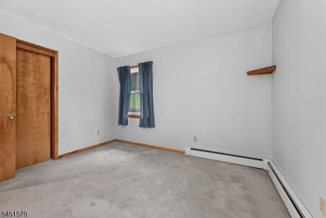 400 Bellis Road Holland NJ 08804