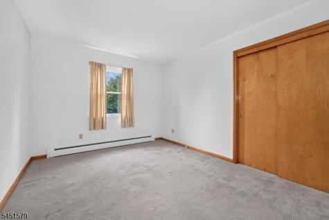 400 Bellis Road Holland NJ 08804