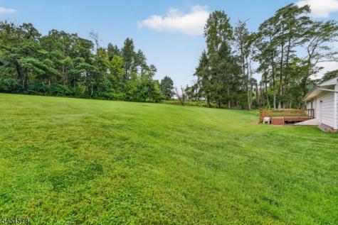 400 Bellis Road Holland NJ 08804