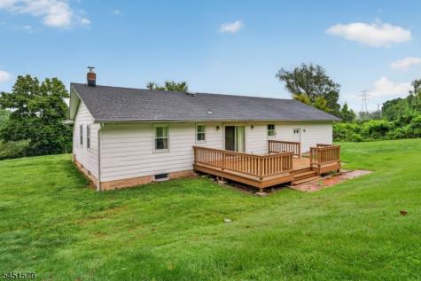 400 Bellis Road Holland NJ 08804