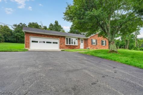 400 Bellis Road Holland NJ 08804