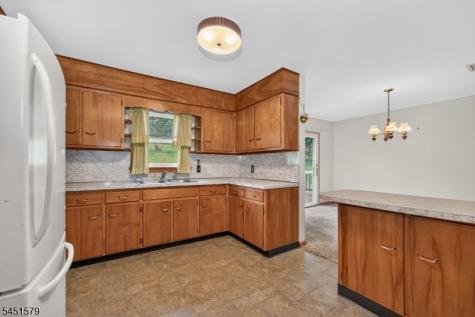 400 Bellis Road Holland NJ 08804
