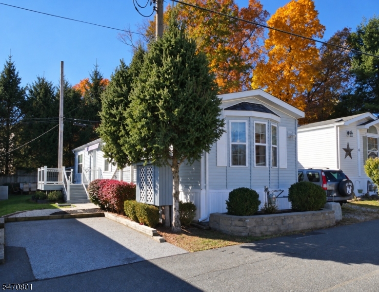 5 Makepeace Drive Jefferson NJ 07438