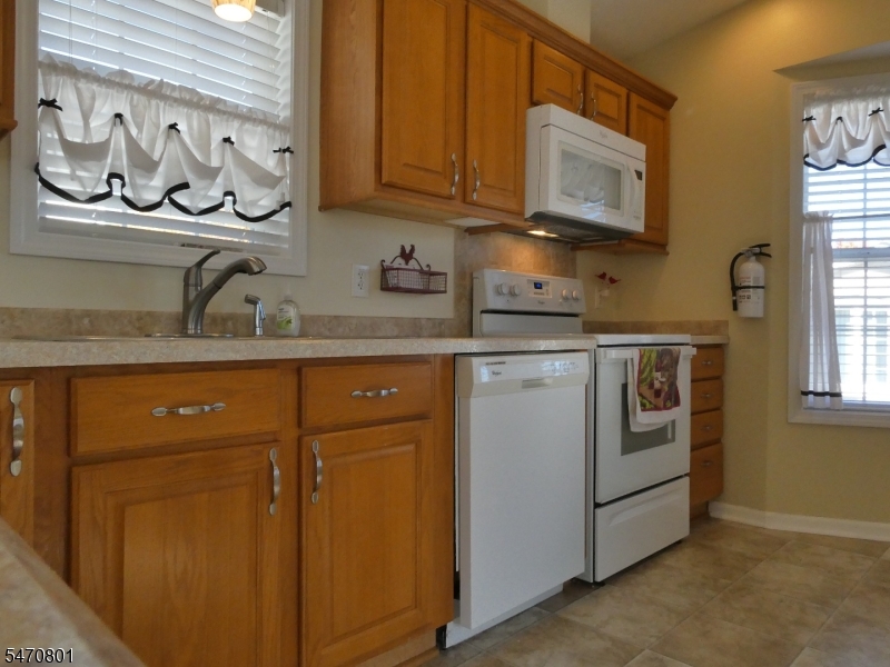 5 Makepeace Drive Jefferson NJ 07438