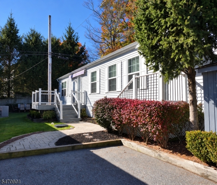 5 Makepeace Drive Jefferson NJ 07438