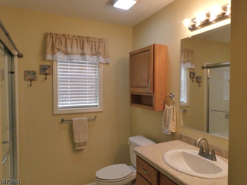 5 Makepeace Drive Jefferson NJ 07438