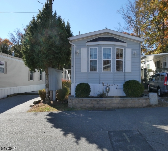 5 Makepeace Drive Jefferson NJ 07438
