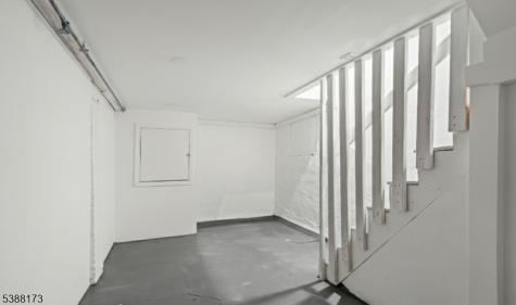 42 Washington Terrace East Orange NJ 07017