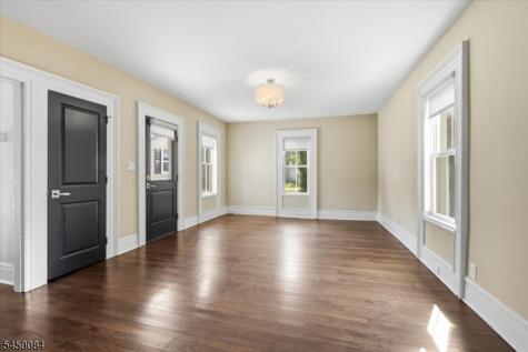 15 Main Street Clinton NJ 08801