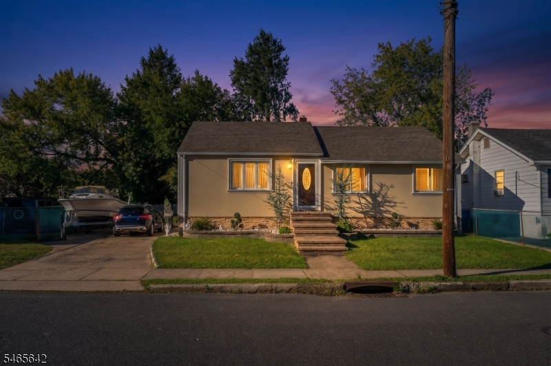 23 Radcliffe Street South River NJ 08882