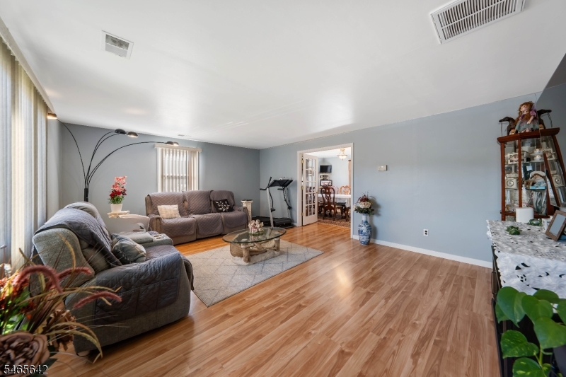 23 Radcliffe Street South River NJ 08882