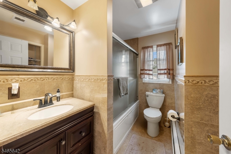 23 Radcliffe Street South River NJ 08882