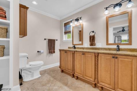 566 Glen Ridge Drive Bridgewater NJ 08807