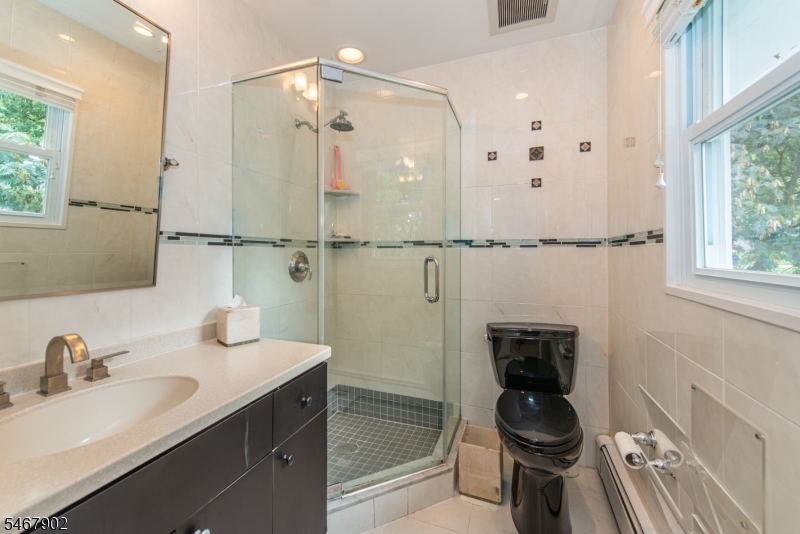 33 Underwood Road Montville NJ 07045