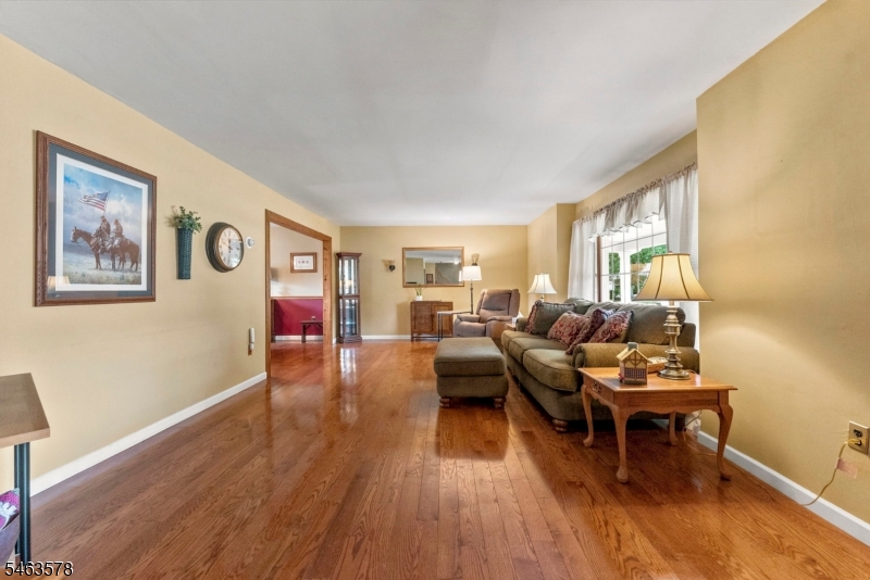 46 Meredith Road Edison NJ 08817