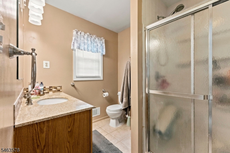 46 Meredith Road Edison NJ 08817