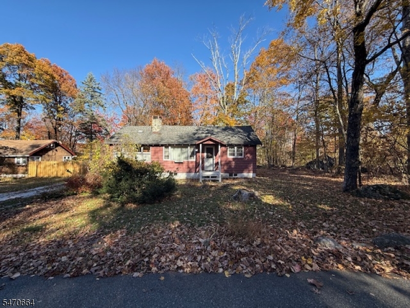 128 E Lakeside Drive Vernon NJ 07422
