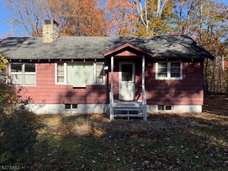 128 E Lakeside Drive Vernon NJ 07422