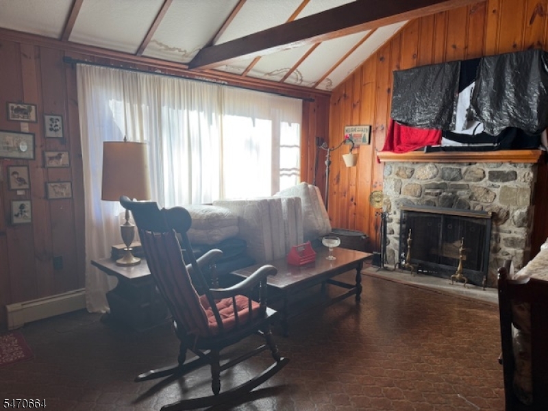 128 E Lakeside Drive Vernon NJ 07422