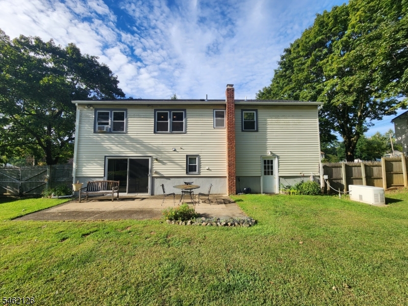 10 Parkview Drive Mansfield NJ 07840