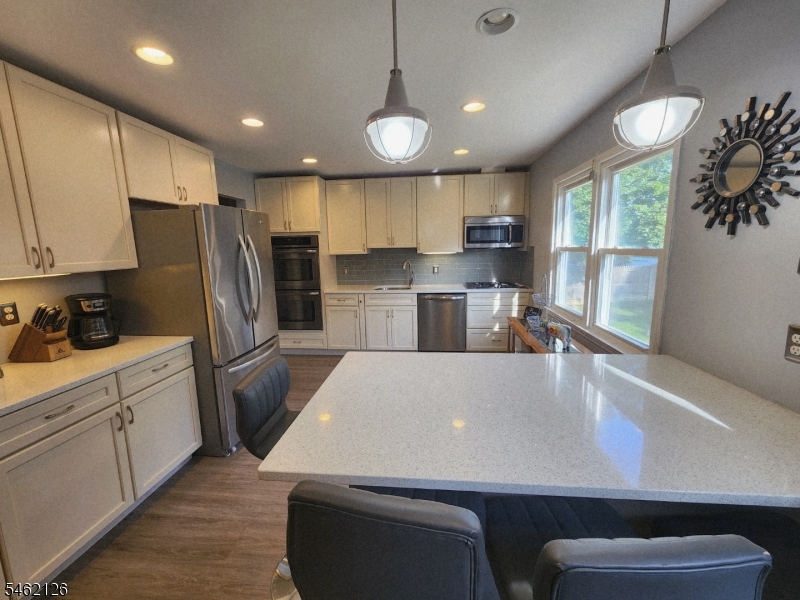 10 Parkview Drive Mansfield NJ 07840
