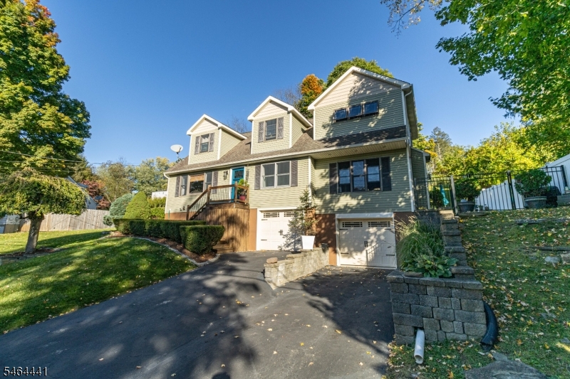 9 Washington Road Ogdensburg NJ 07439