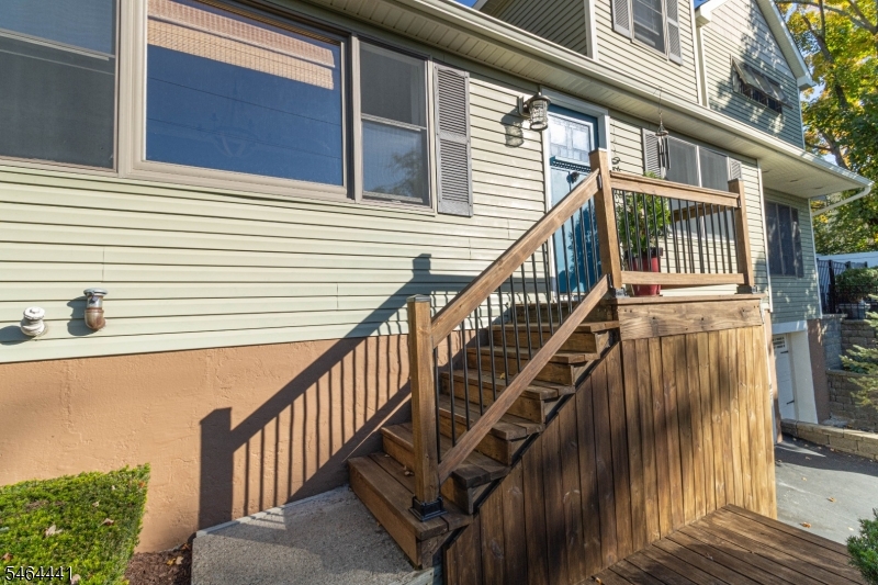 9 Washington Road Ogdensburg NJ 07439