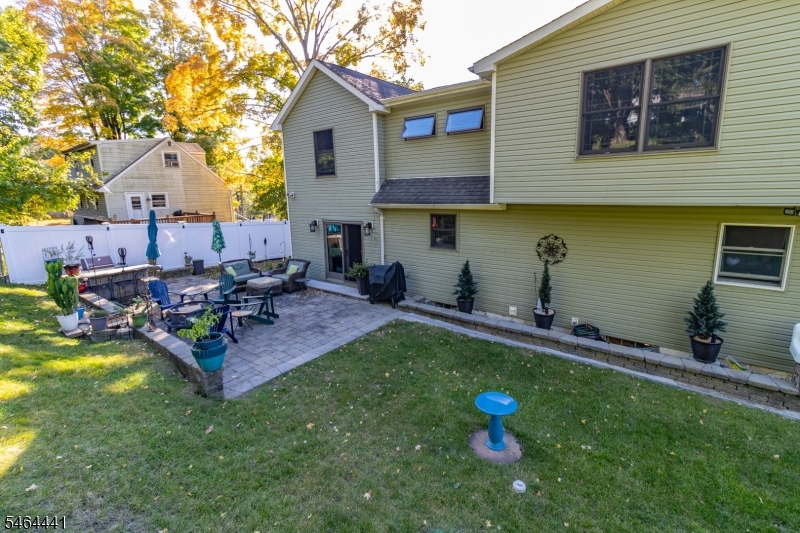 9 Washington Road Ogdensburg NJ 07439