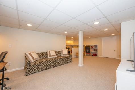 91 Ernst Avenue Bloomfield NJ 07003