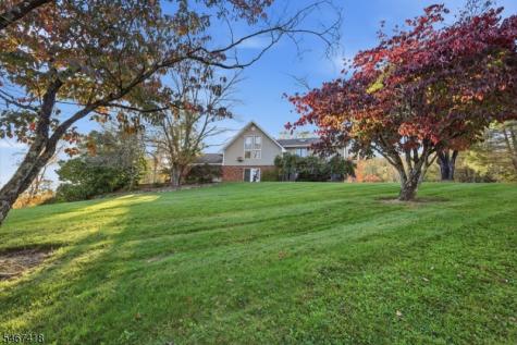 45 Cobblewood Road Blairstown NJ 07825
