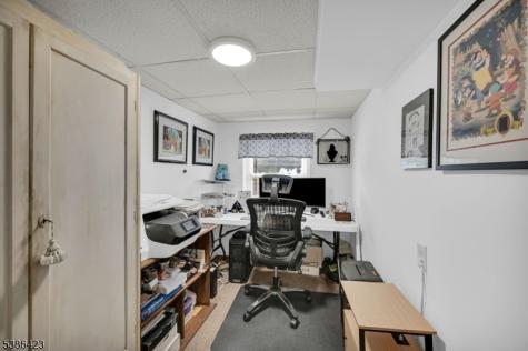 92 Lakeview Terrace Oakland NJ 07436