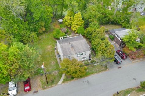 92 Lakeview Terrace Oakland NJ 07436