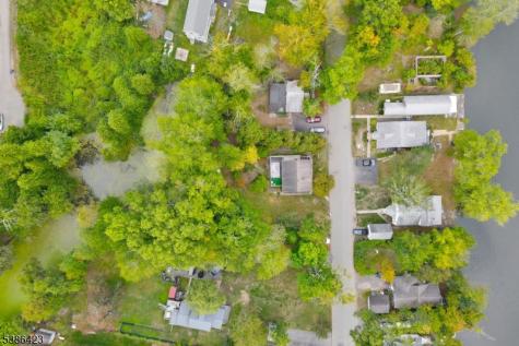 92 Lakeview Terrace Oakland NJ 07436