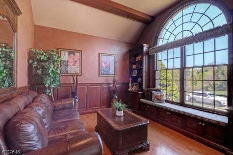 30 Baybury Court East Hanover NJ 07936