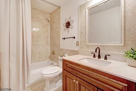 30 Baybury Court East Hanover NJ 07936