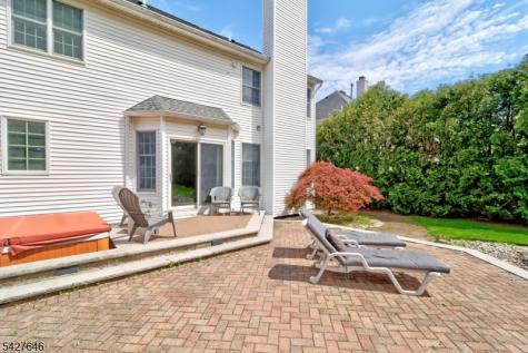 30 Baybury Court East Hanover NJ 07936