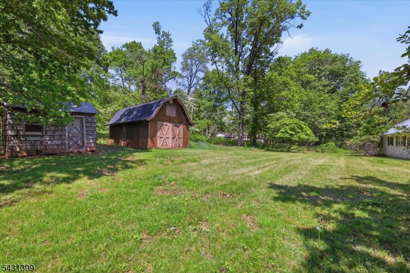 9 Roosevelt Road Readington NJ 08889