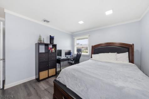 772 Harrell Avenue Woodbridge NJ 07095