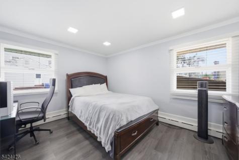 772 Harrell Avenue Woodbridge NJ 07095