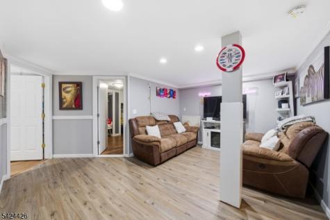 772 Harrell Avenue Woodbridge NJ 07095
