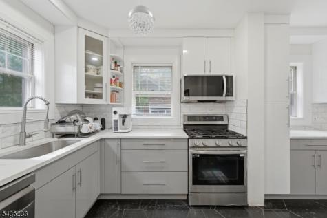 285 W Hudson Avenue Englewood NJ 07631