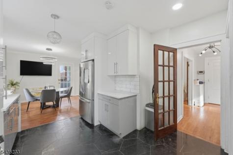 285 W Hudson Avenue Englewood NJ 07631