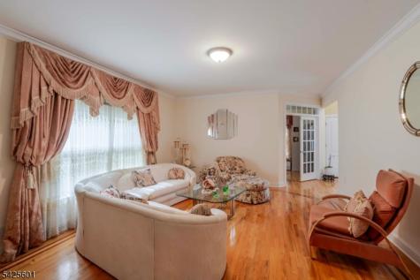 12 Morgan Way East Hanover NJ 07936