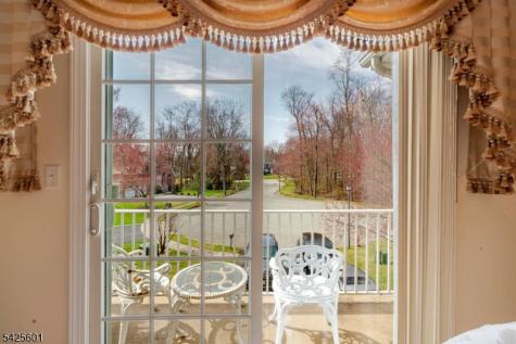 12 Morgan Way East Hanover NJ 07936