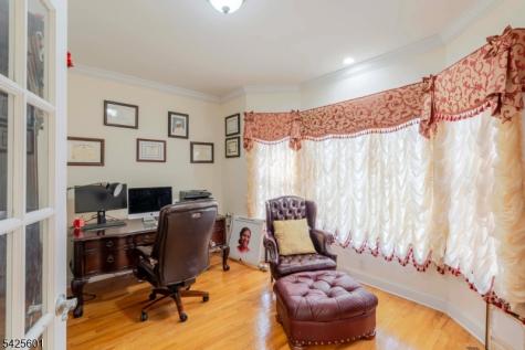 12 Morgan Way East Hanover NJ 07936