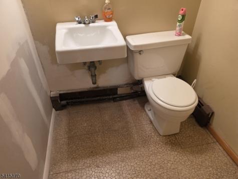 162 Rutgers Place Clifton NJ 07013