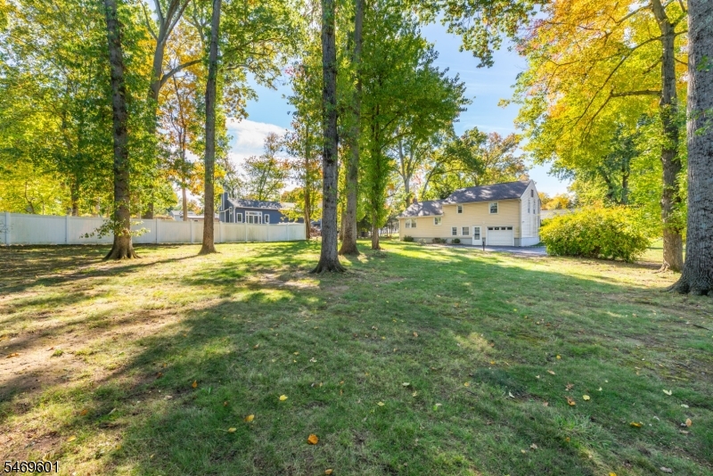 33 Weaver Place East Hanover NJ 07936