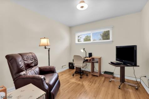 23 Ridge Court Cedar Grove NJ 07009