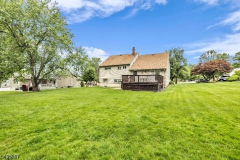 23 Ridge Court Cedar Grove NJ 07009